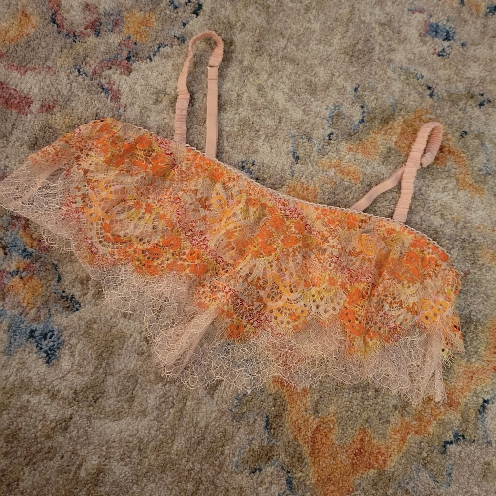 Lace bandeau top